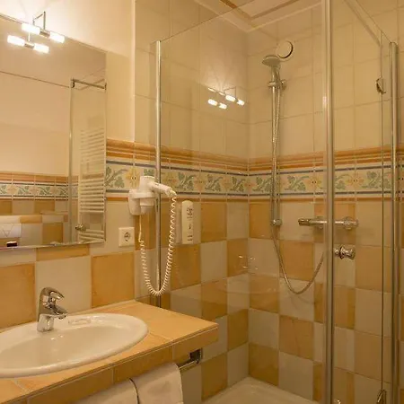 Donner Otel 3*